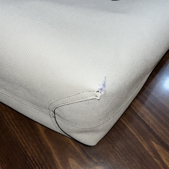 Coach Reversible City Shoulder Tote
Black/White - Picture 9 of 14